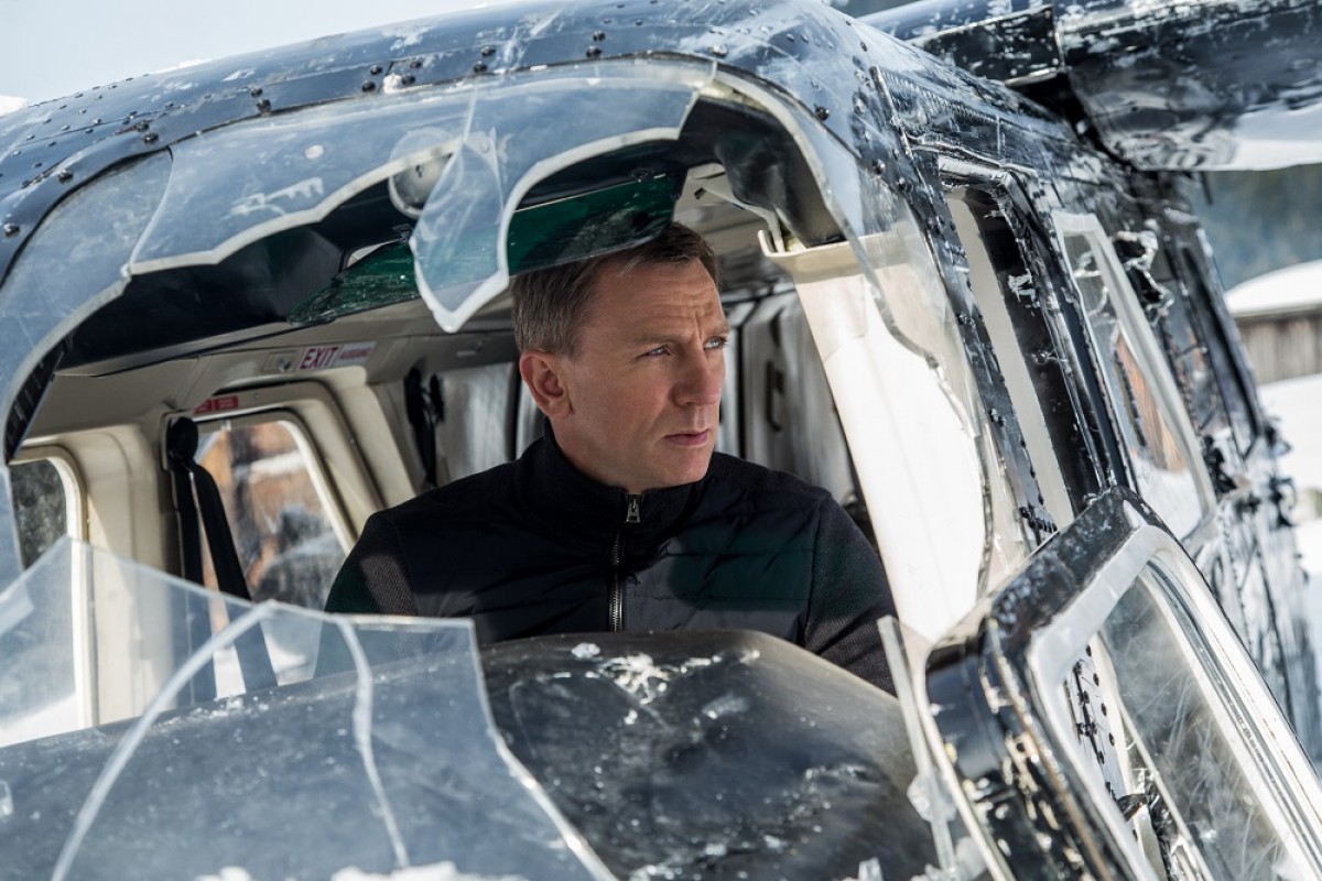 『007』シリーズ、ダニエル・クレイグがギャラ68億円で2作続投か　※『007 スペクター』の場面写真