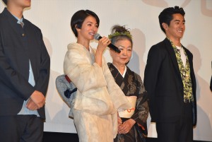 『海辺の生と死』初日舞台挨拶にて