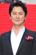 福山雅治、映画『三度目の殺人』完成披露試写会レッドカーペットに登場