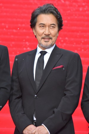 役所広司、映画『三度目の殺人』完成披露試写会レッドカーペットに登場