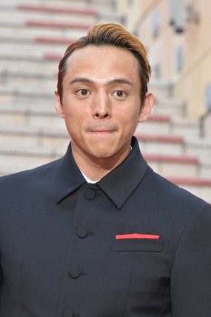 満島真之介、映画『三度目の殺人』完成披露試写会レッドカーペットに登場