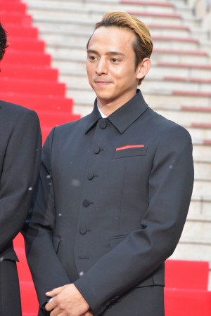 満島真之介、映画『三度目の殺人』完成披露試写会レッドカーペットに登場