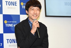 坂口健太郎、トーンモバイル新端末発売＆新CMお披露目イベントにて
