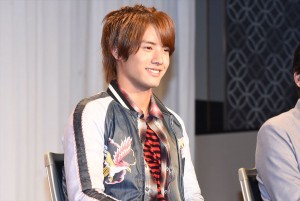 赤楚衛二、『仮面ライダービルド』制作発表に登壇