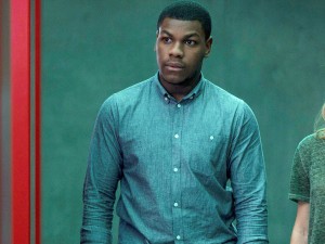 「肉体美が光るイギリス人俳優」10人に選出された、ジョン・ボイエガ（※映画『THE CIRCLE（原題）』より）