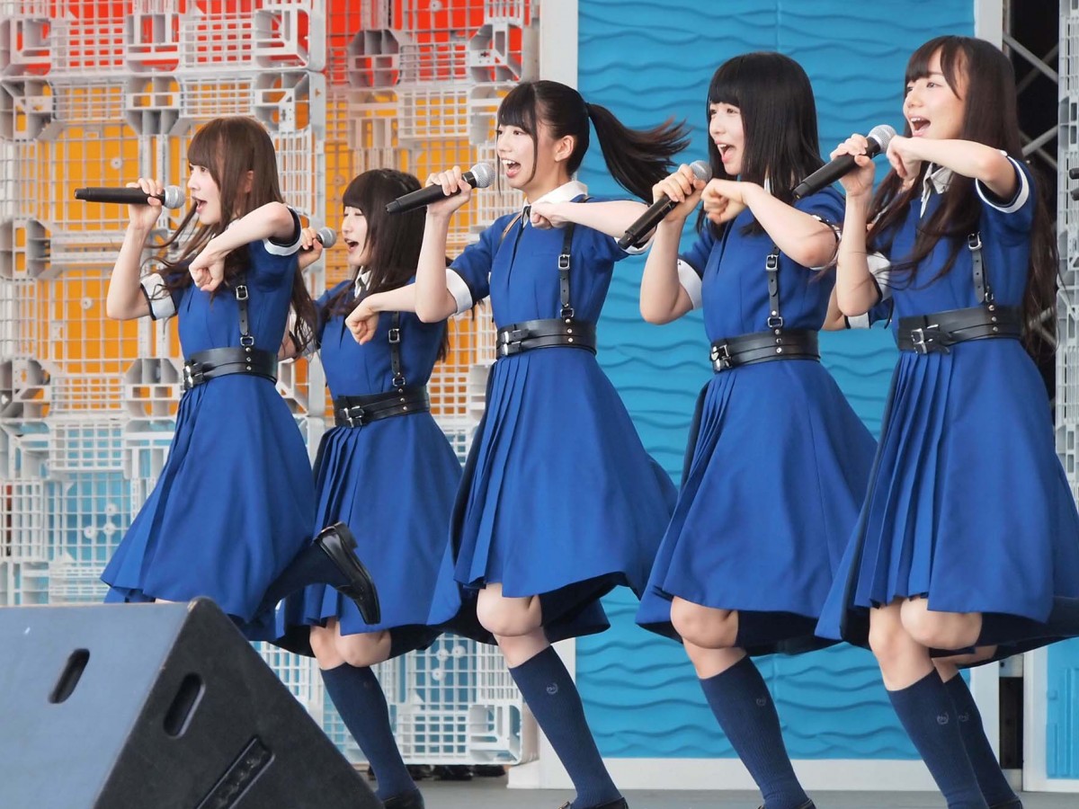 欅坂46、アイドルフェスで熱いステージ！けやき坂46も初参戦