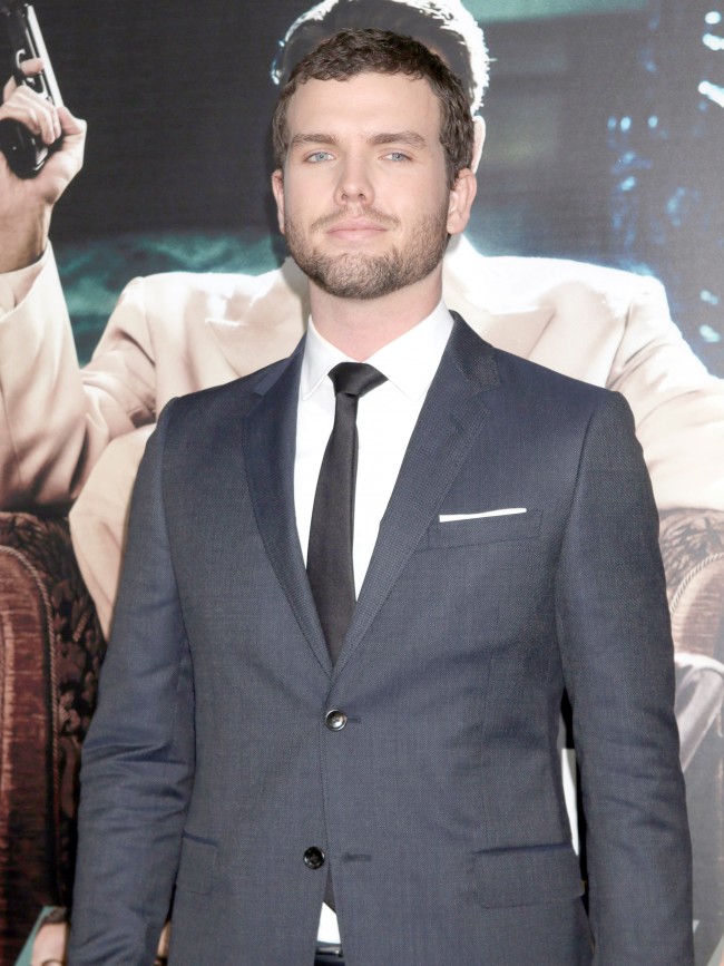 オースティン・スウィフト、Austin Swift