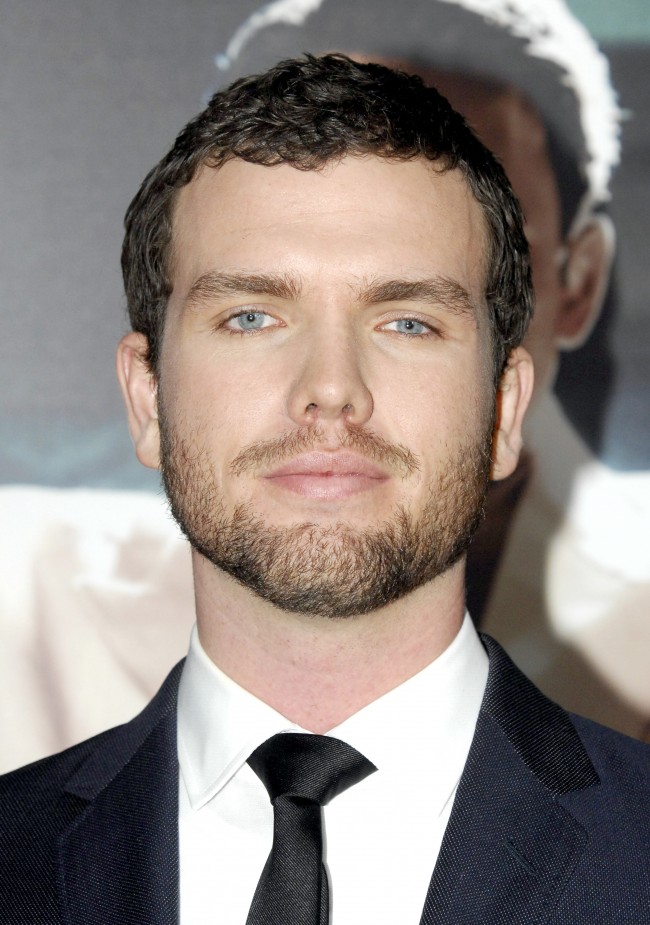 オースティン・スウィフト、Austin Swift