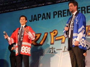 トム・ホランド（左）、ジョン・ワッツ監督（右）、『スパイダーマン：ホームカミング』ジャパンプレミアに登壇