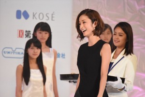 上戸彩、第15回全日本国民的美少女コンテストにて