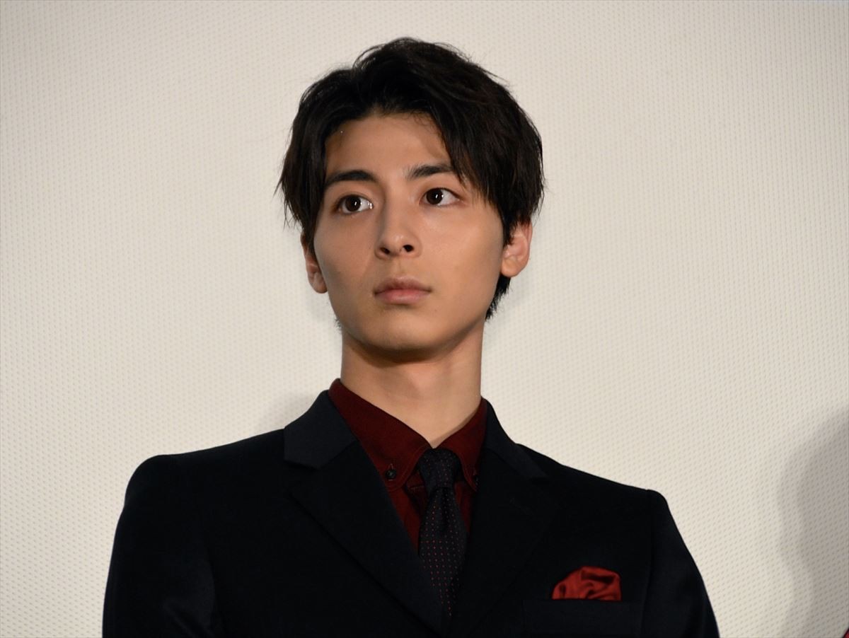 松田龍平、宇宙人役に苦戦　長澤まさみ「怒ってばかり」の妻役に疲労困憊？