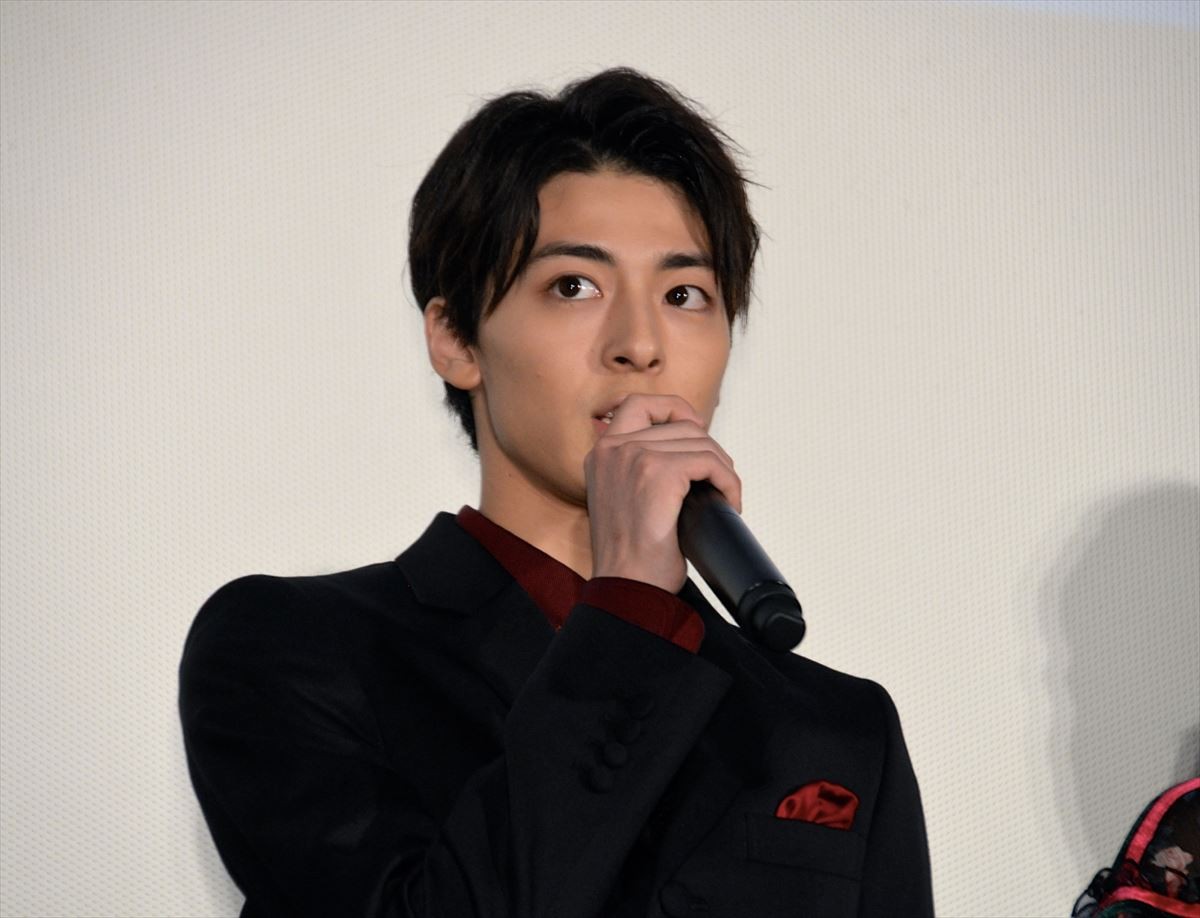 松田龍平、宇宙人役に苦戦　長澤まさみ「怒ってばかり」の妻役に疲労困憊？