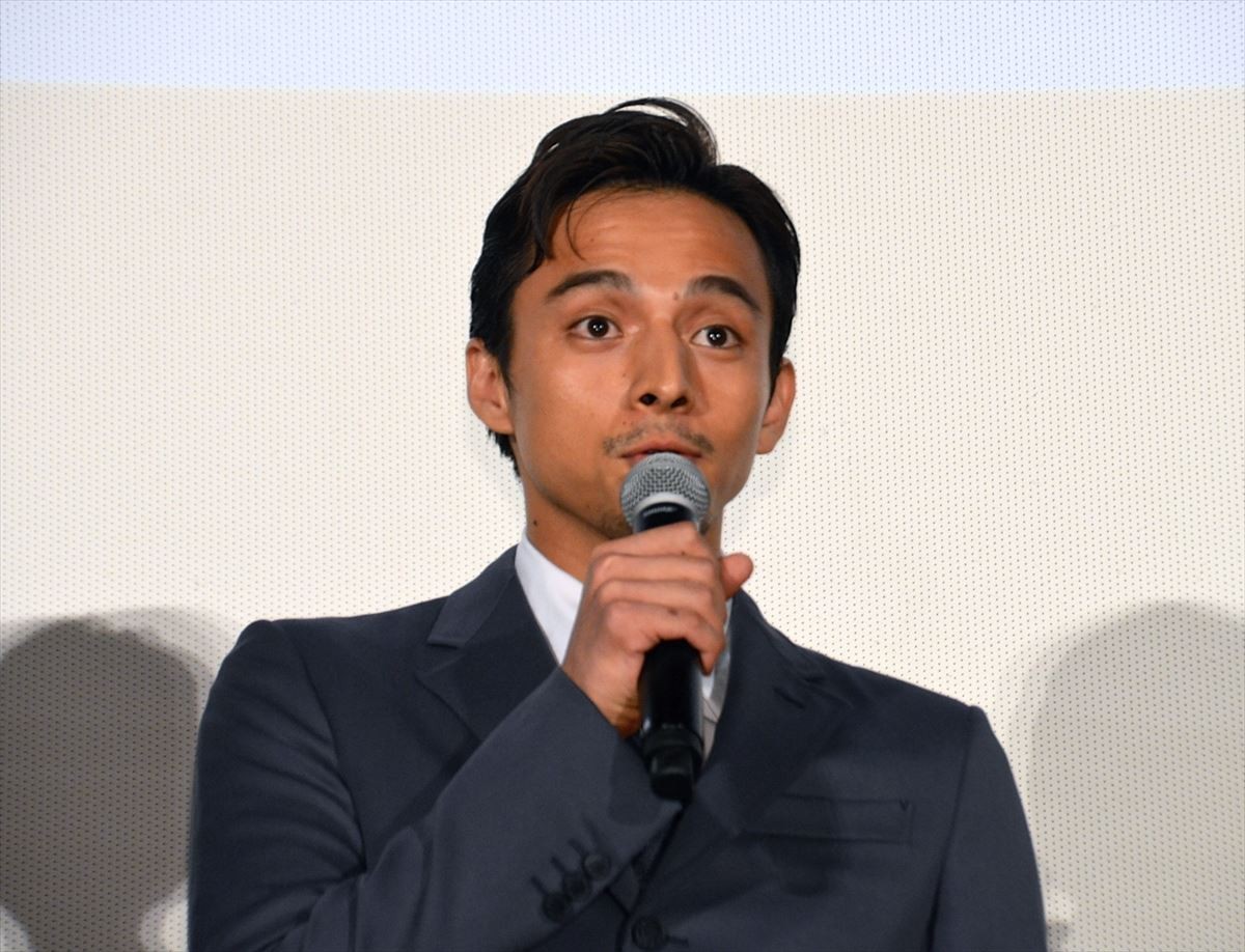 松田龍平、宇宙人役に苦戦　長澤まさみ「怒ってばかり」の妻役に疲労困憊？
