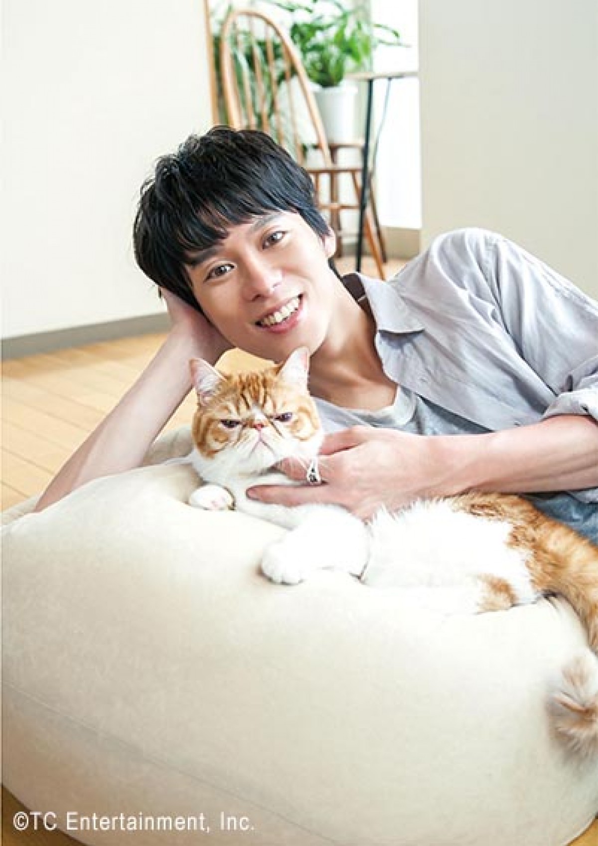 竜星涼らイケメン×かわいいネコの最強コンビ　写真展『ねこカレ』開催