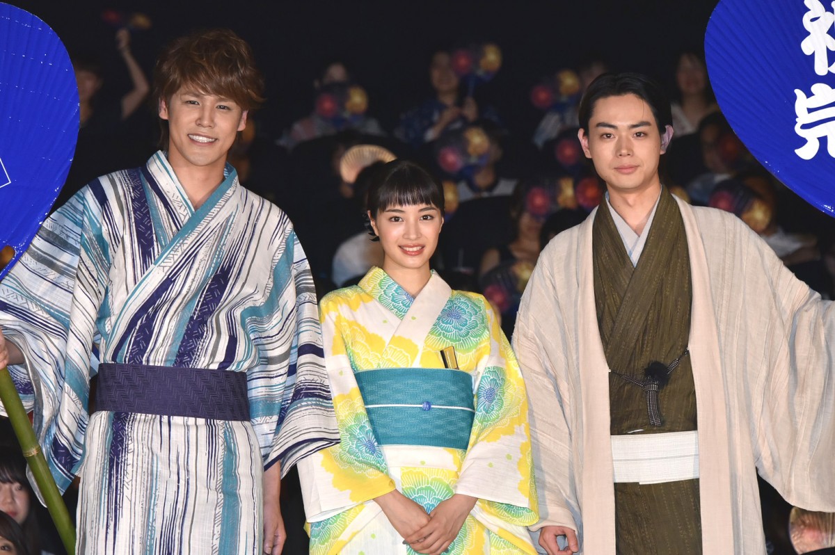 左から宮野真守、広瀬すず、菅田将暉、映画『打ち上げ花火、下から見るか?横から見るか?』ジャパンプレミアに登壇