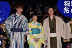 左から宮野真守、広瀬すず、菅田将暉、映画『打ち上げ花火、下から見るか？横から見るか？』ジャパンプレミアに登壇