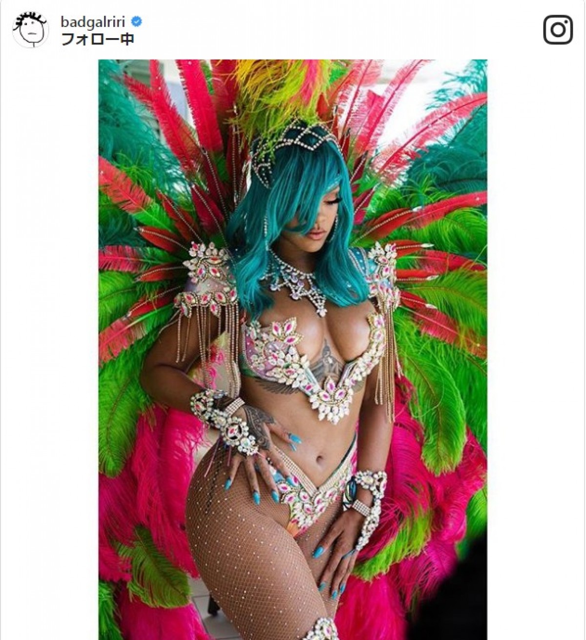 リアーナ、お祭りで超セクシーな過激ファッション披露 ※「リアーナ」インスタグラム