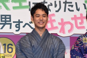 妻夫木聡、『奥田民生になりたいボーイと出会う男すべて狂わせガール』完成披露舞台挨拶に登壇