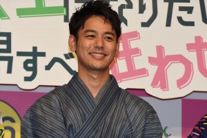 妻夫木聡、『奥田民生になりたいボーイと出会う男すべて狂わせガール』完成披露舞台挨拶に登壇