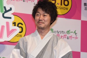 新井浩文、『奥田民生になりたいボーイと出会う男すべて狂わせガール』完成披露舞台挨拶に登壇