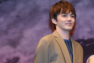 林遣都、『ナミヤ雑貨店の奇蹟』完成披露試写会に登壇