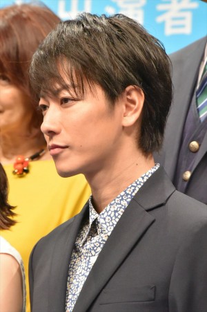 佐藤健、NHK連続テレビ小説『半分、青い。』出演者発表会見に登壇