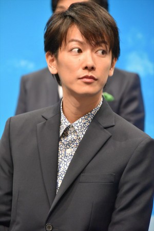 佐藤健、NHK連続テレビ小説『半分、青い。』出演者発表会見に登壇