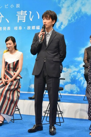佐藤健、NHK連続テレビ小説『半分、青い。』出演者発表会見に登壇