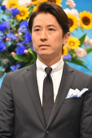 谷原章介、NHK連続テレビ小説『半分、青い。』出演者発表会見に登壇