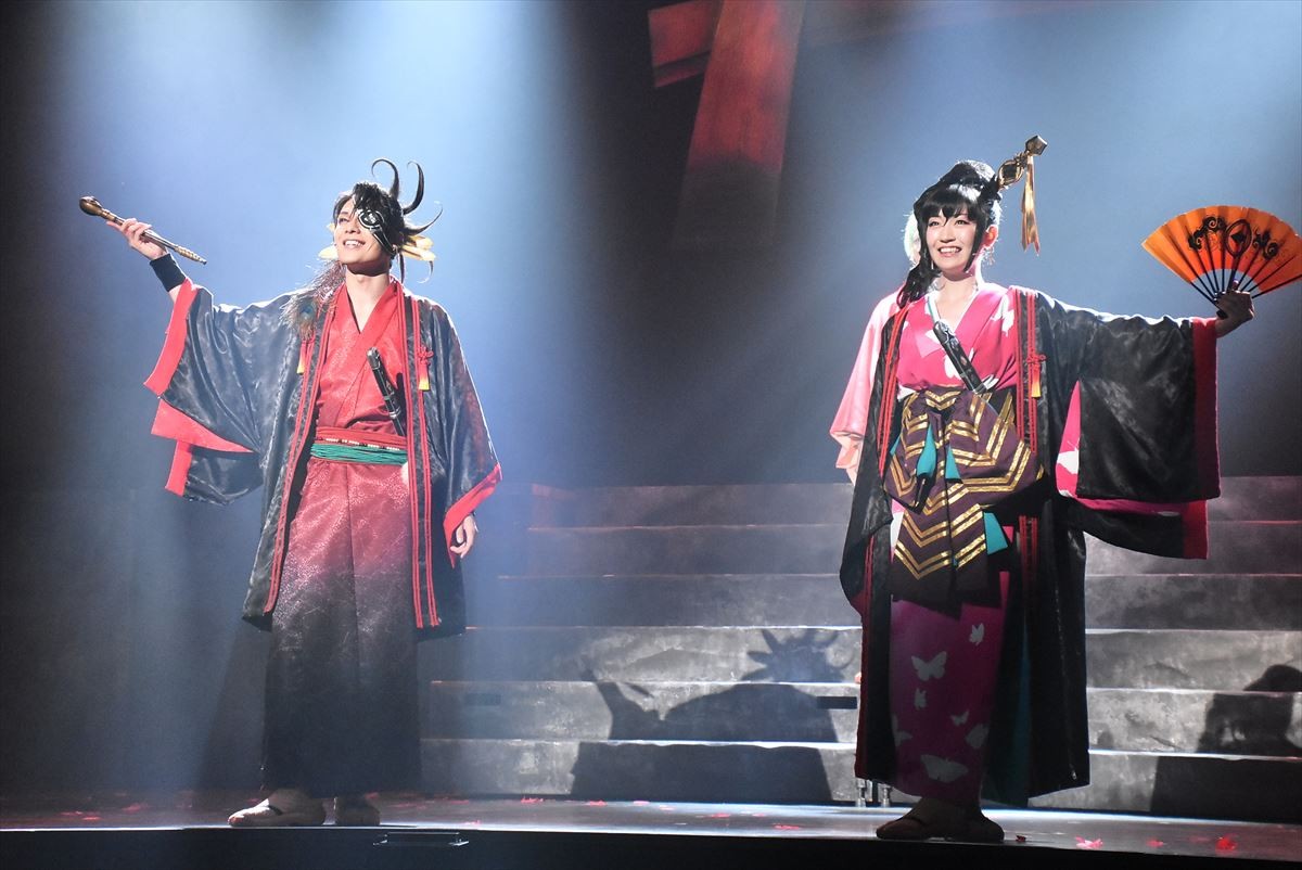 浅田舞、舞台初挑戦で殺陣を披露！ 鈴木拡樹「回転がきれいすぎる」と称賛