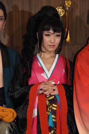 前島亜美、舞台『煉獄に笑う』公開ゲネプロに登場