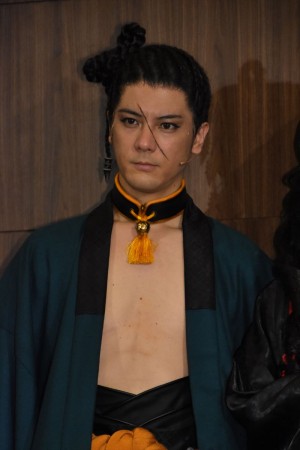 中村誠治郎、舞台『煉獄に笑う』公開ゲネプロに登場