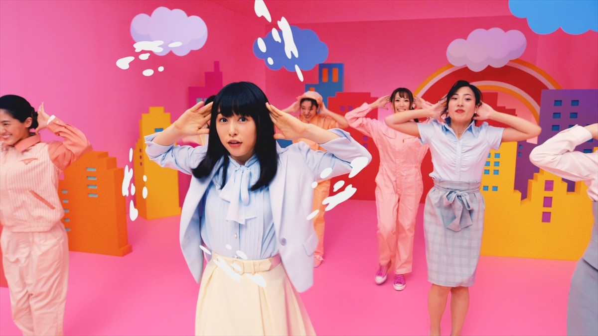 桜井日奈子、歌とダンスが可愛すぎるCM公開！ ダンス動画＆メイキング映像も 