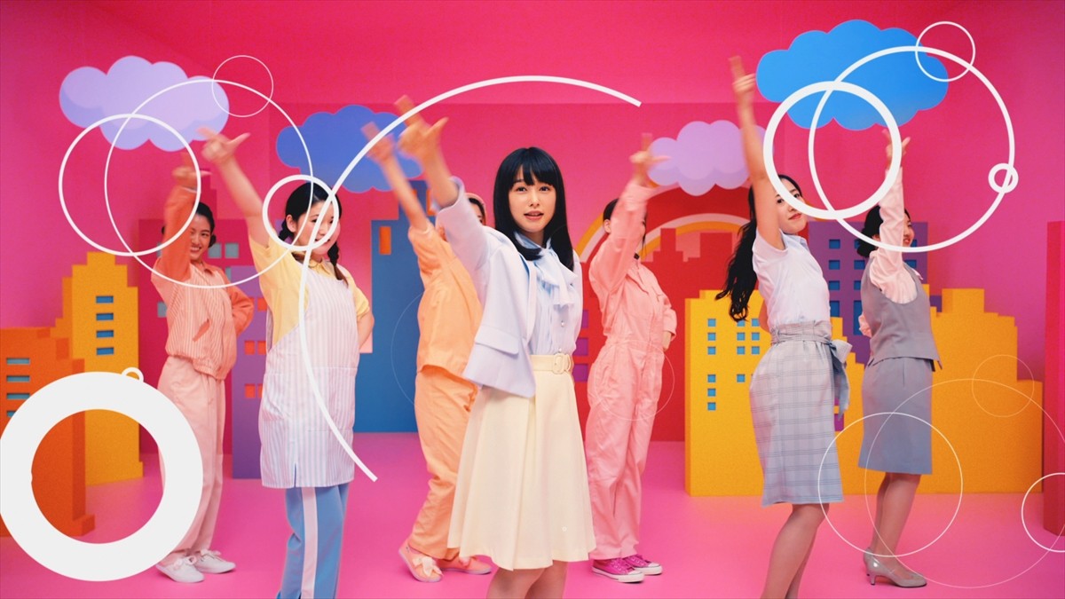 桜井日奈子、歌とダンスが可愛すぎるCM公開！ ダンス動画＆メイキング映像も 
