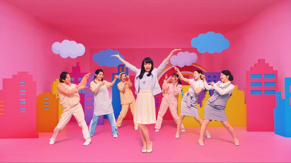 桜井日奈子、歌とダンスが可愛すぎるCM公開！ ダンス動画＆メイキング映像も 