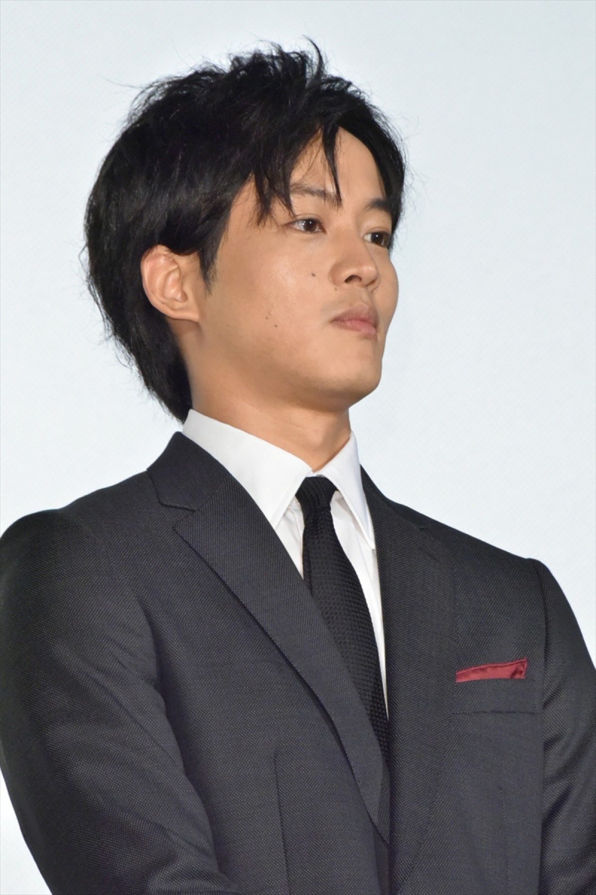 松山ケンイチ、自信のお尻カットされて不満げ「ファンデーションまで塗ったのに！」