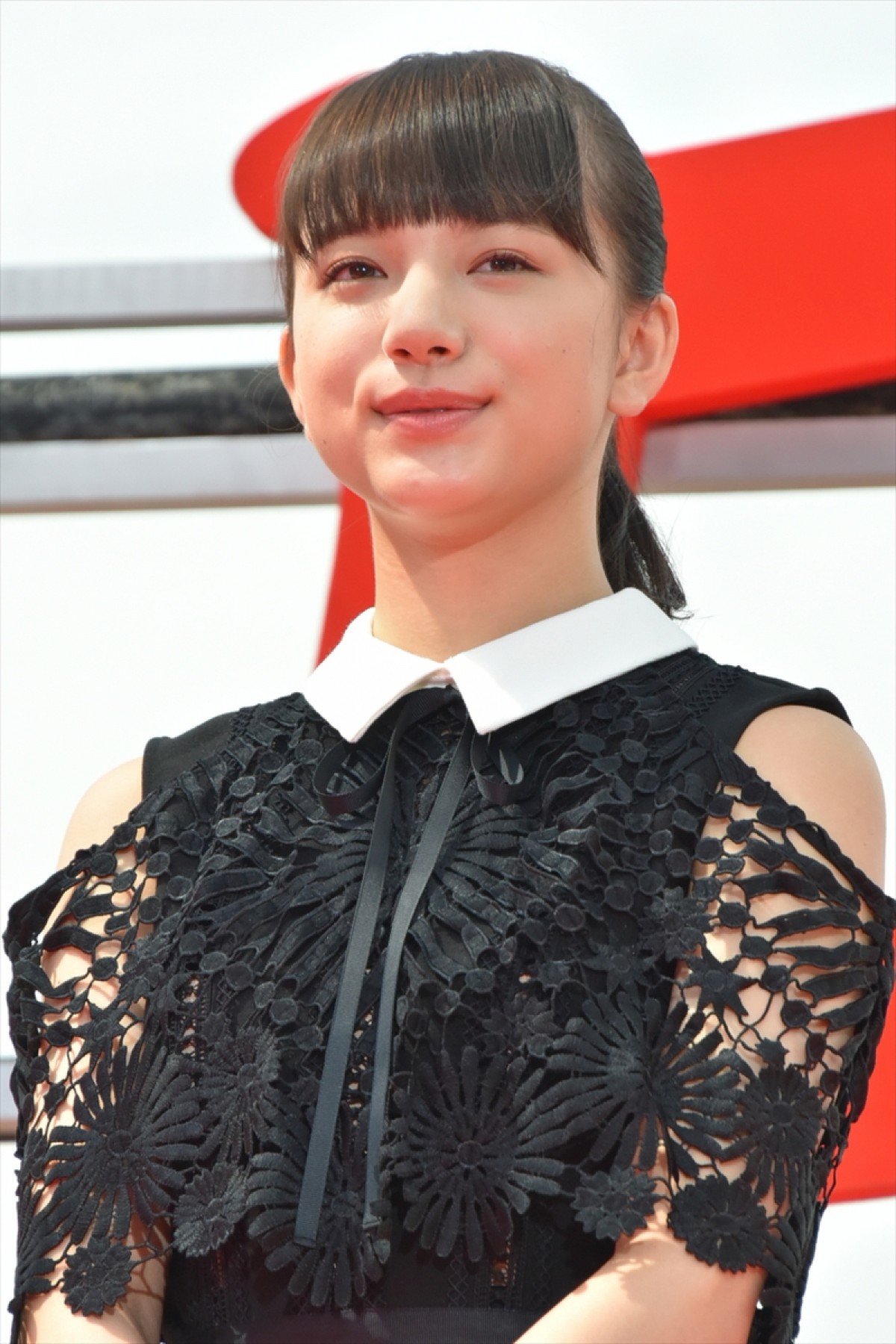 松山ケンイチ、自信のお尻カットされて不満げ「ファンデーションまで塗ったのに！」