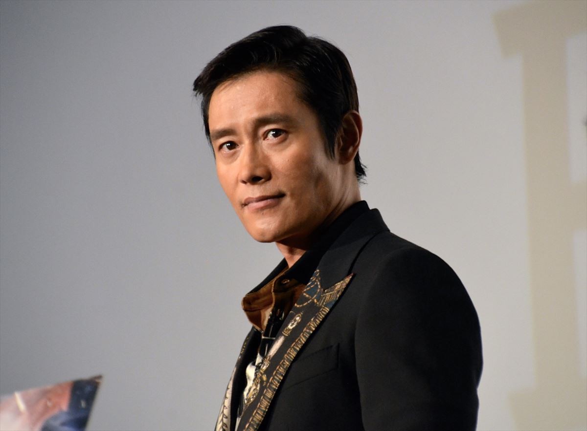 イ・ビョンホン、『MASTER/マスター』来日舞台挨拶に登壇