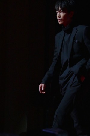 佐藤健、『亜人』完成披露試写会に登壇