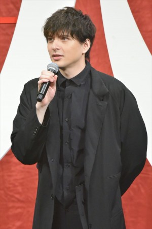 城田優、『亜人』完成披露試写会に登壇