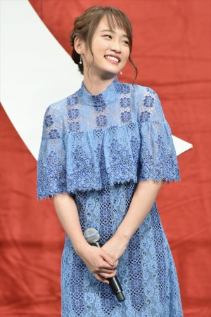川栄李奈、『亜人』完成披露試写会に登壇