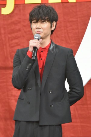 綾野剛、『亜人』完成披露試写会に登壇