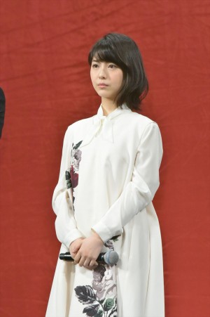 浜辺美波、『亜人』完成披露試写会に登壇