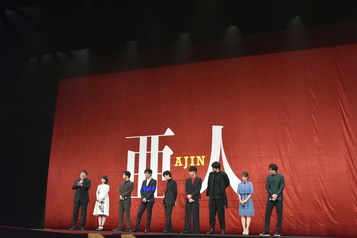 佐藤健、「2センチ首が縮んだ」　『亜人』壮絶アクションの舞台裏明かす