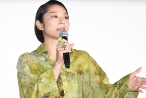 小池栄子、『パーフェクト・レボリューション』 完成披露舞台挨拶に登壇