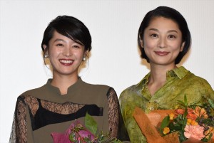 清野菜名、小池栄子、『パーフェクト・レボリューション』 完成披露舞台挨拶に登壇