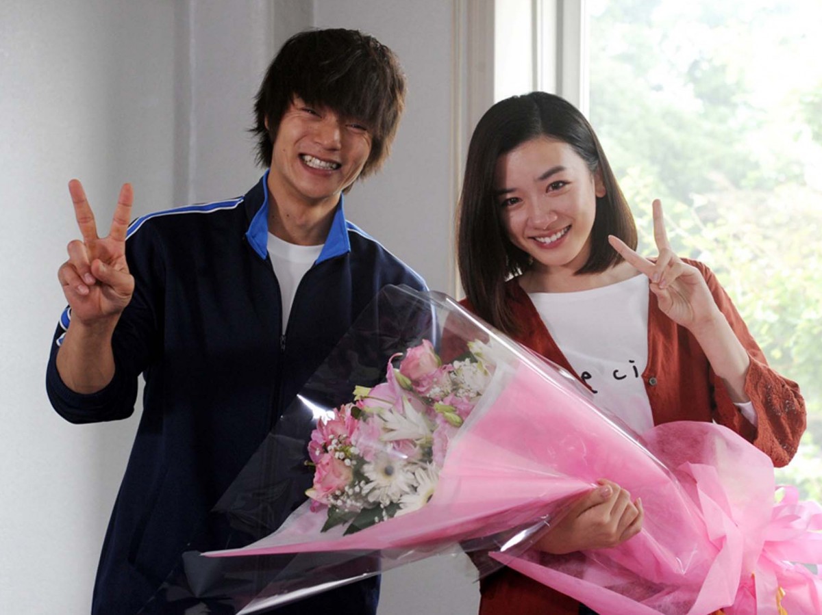 窪田正孝、『僕やり』クランクアップで「終わるのは寂しい」 永野芽郁の目には涙
