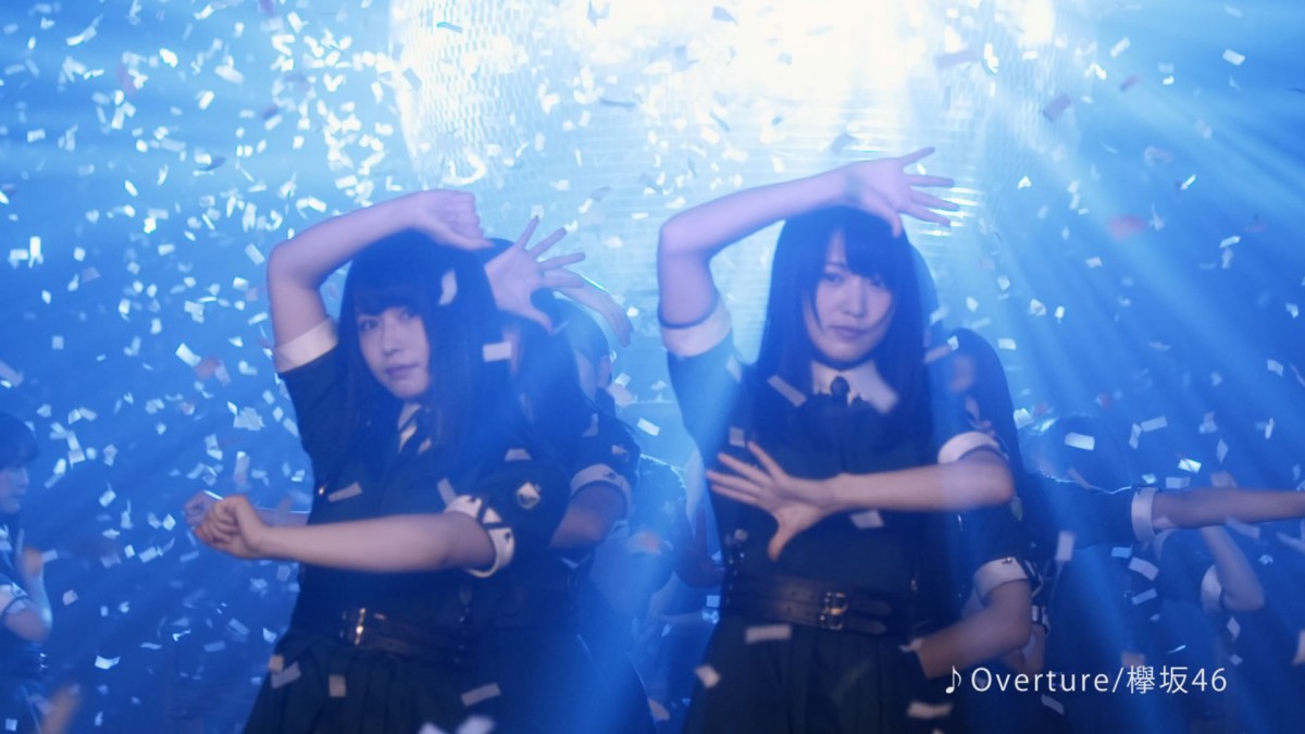 欅坂46、光の演出とシンクロした映像に圧巻　新CMショット公開