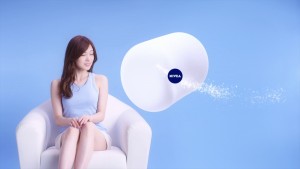 白石麻衣出演、WEB限定動画『乃木坂46　白石麻衣のマシュマロ肌タッチ！？』