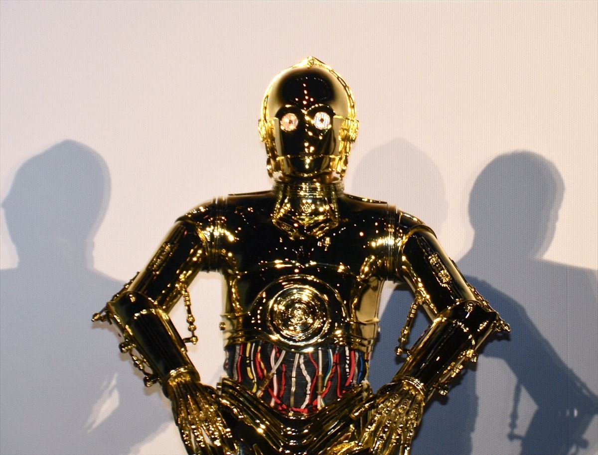 『スター・ウォーズ／最後のジェダイ』監督、鋭い質問に動揺？「それを言わせるのか」